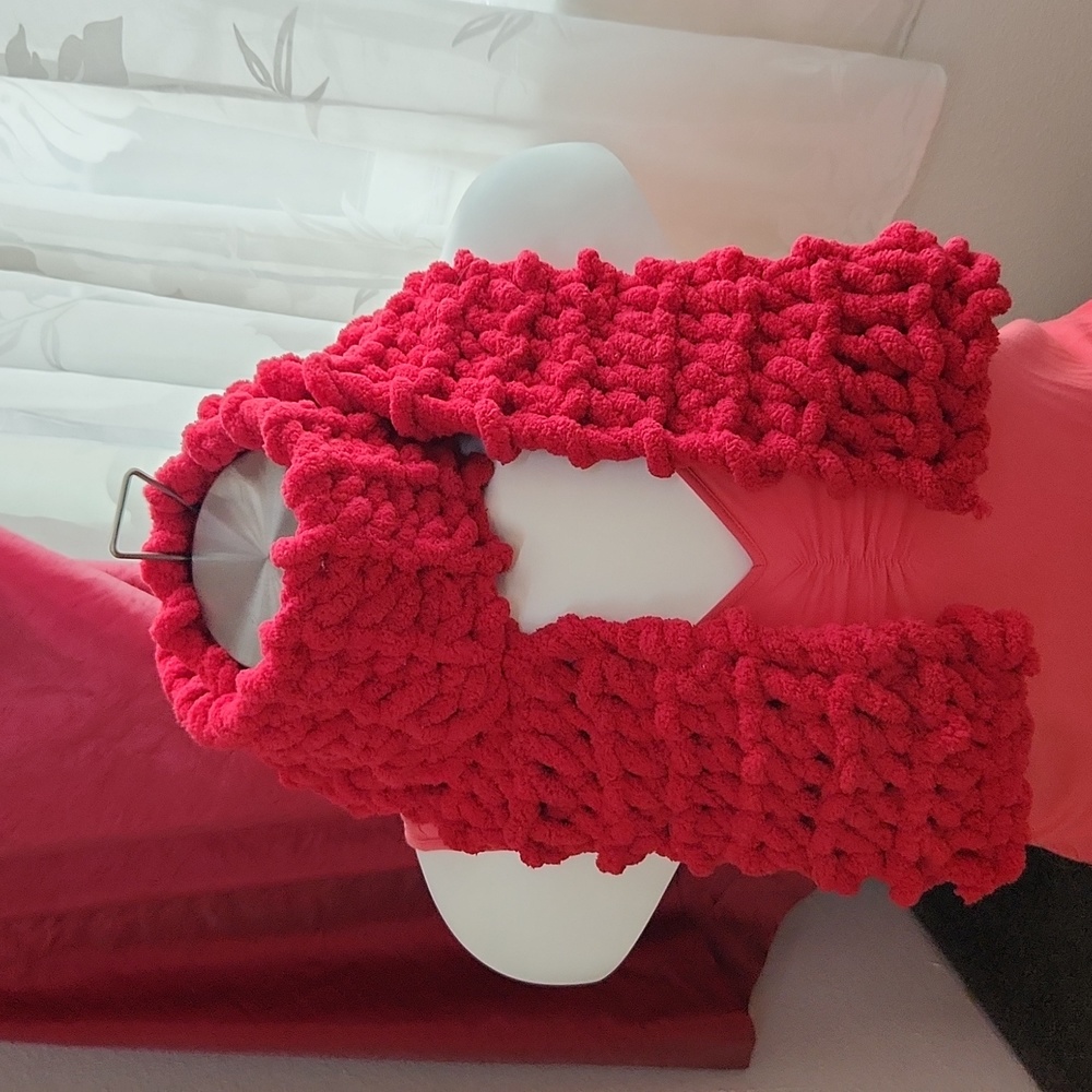 Scarf - Picture 1 of 2